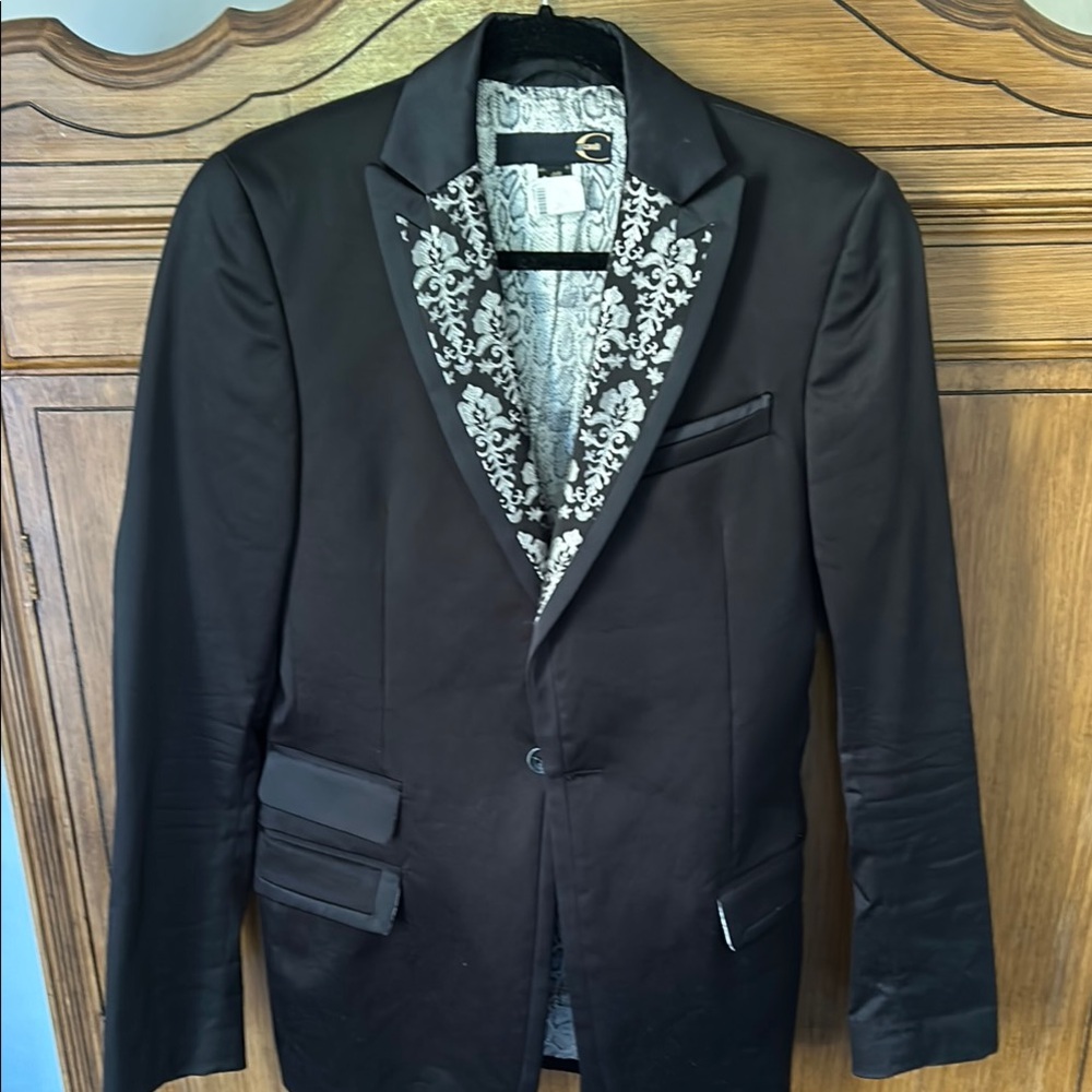 JUST CAVALLI Black Tuxedo jacket with Intricate Lapels and Slim Fit